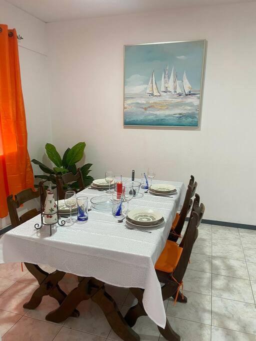 Lovely Apartment In Mindelo City Center Екстериор снимка